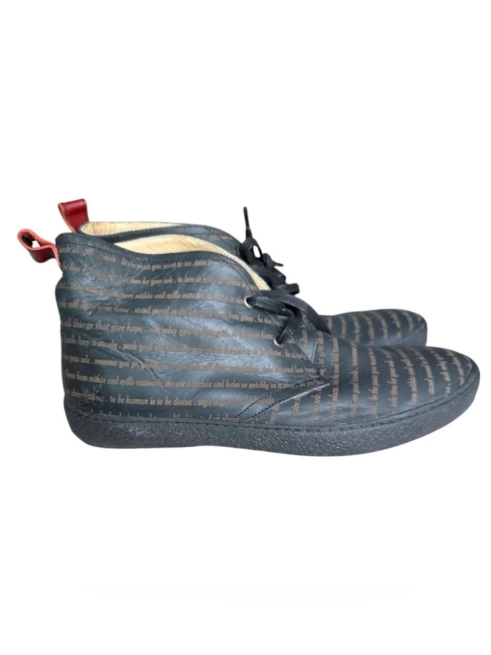 John Fluevog Bazz Chukka Boots Black Red Text Print Leather Lace Up Mens 13